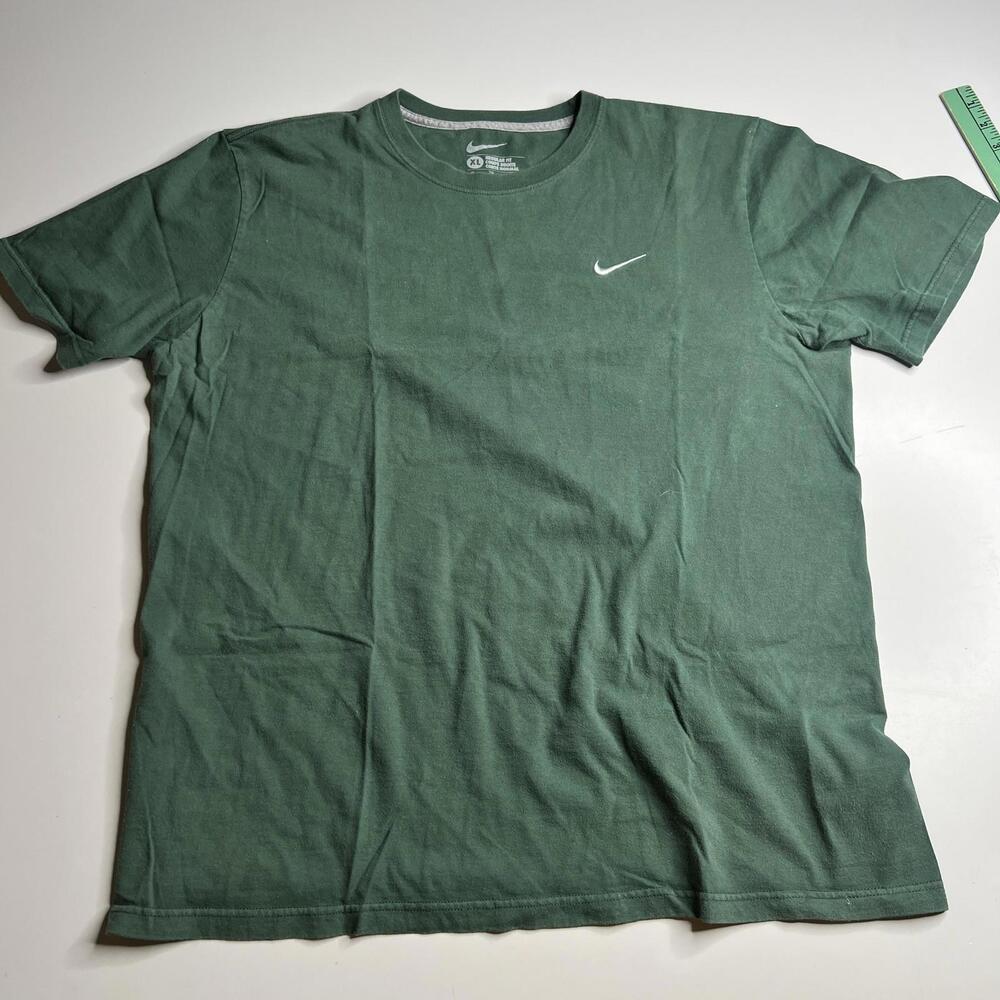 Nike Shirt Mens XL Green Regular Fit Swoosh Logo Crew Neck Cotton‎ Tee Casual